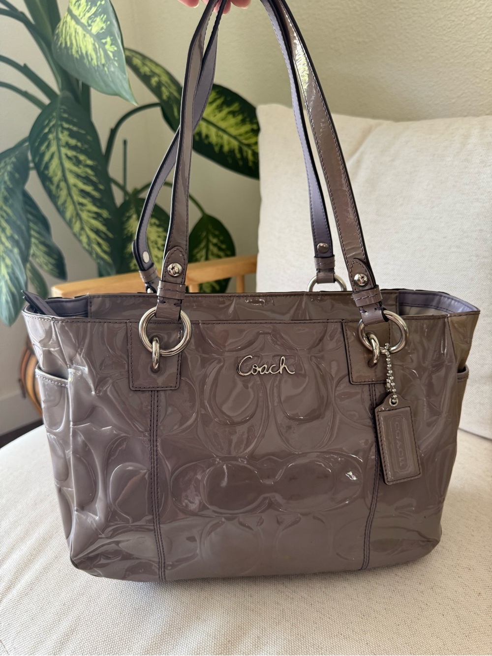Coach Gallery Patent Embossed Gray Patent Leather Tote Shoulder Purse Bag F17728